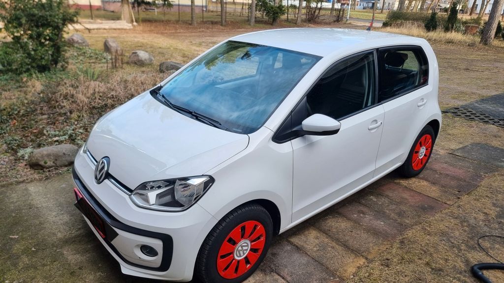 VW up! 69.000 km 8.999 &euro; Am Mellensee 15838