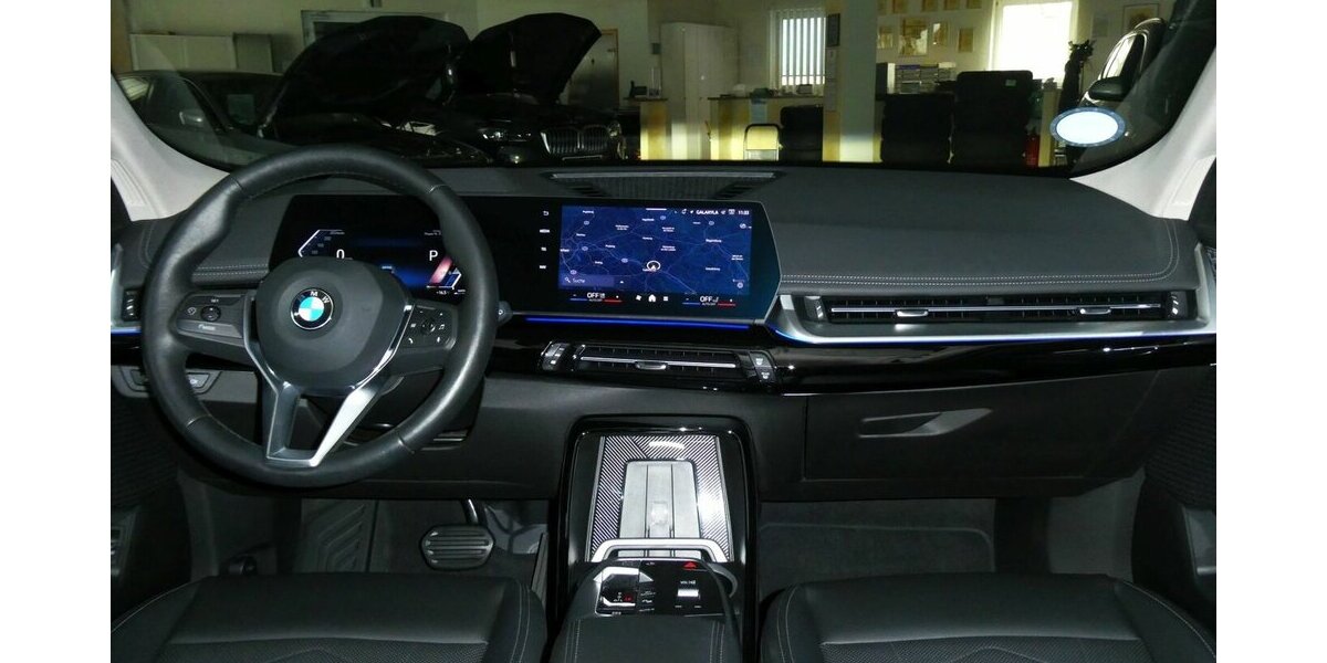 BMW X1 23d xDrive x-Line AHK,360°,HUD,Leder 38.900 km 36.590 &euro; Landshut 84030