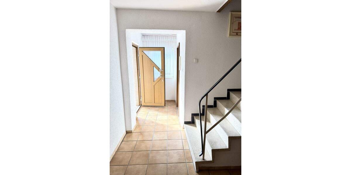 Mehrfamilienhaus, Wohnhaus Regensburg Brandlberg-Keilberg - 8 Zimmer, 183 m&sup2;, 475.000&euro; | Angebot:25702701