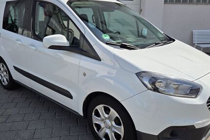 Ford Transit Courier 110.000 km 8.250 &euro; Fellbach 70734