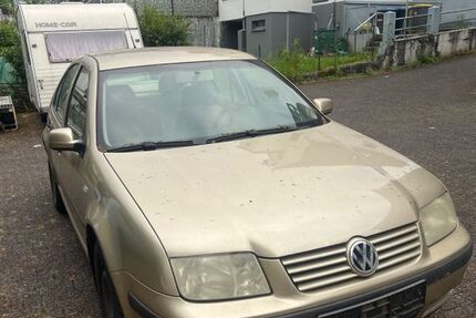 VW Bora 159.000 km 1.300 &euro; Solingen 42653