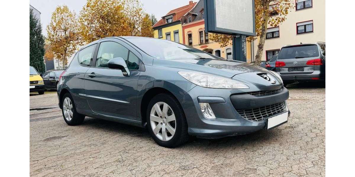 Peugeot 308 73.000 km 4.200 &euro; Saarbrücken 66115