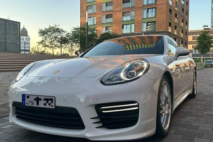 Porsche Panamera 84.500 km 41.500 &euro; Mülheim an der Ruhr 45472