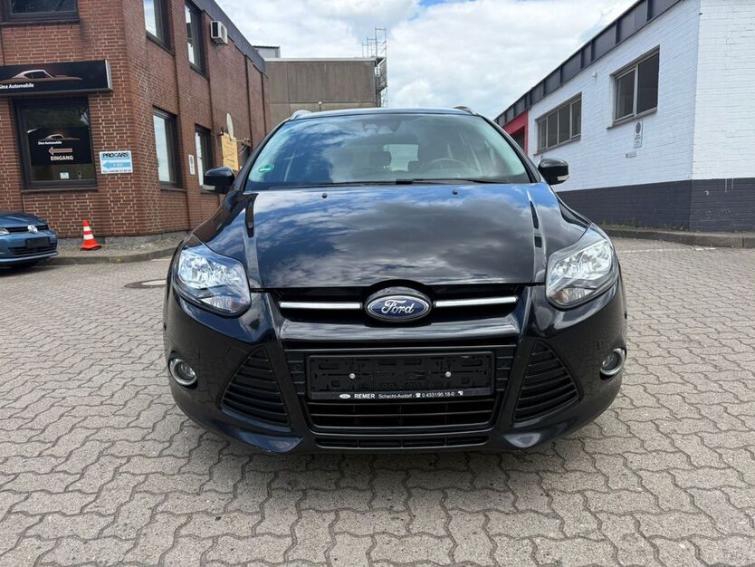 Ford Focus 184.000 km 6.495 € Hamburg 20537