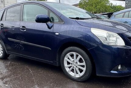 Toyota Verso 266.500 km 3.990 &euro; Bremen 28329