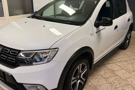 Dacia Sandero 99.999 km 10.800 &euro; Auetal 31749