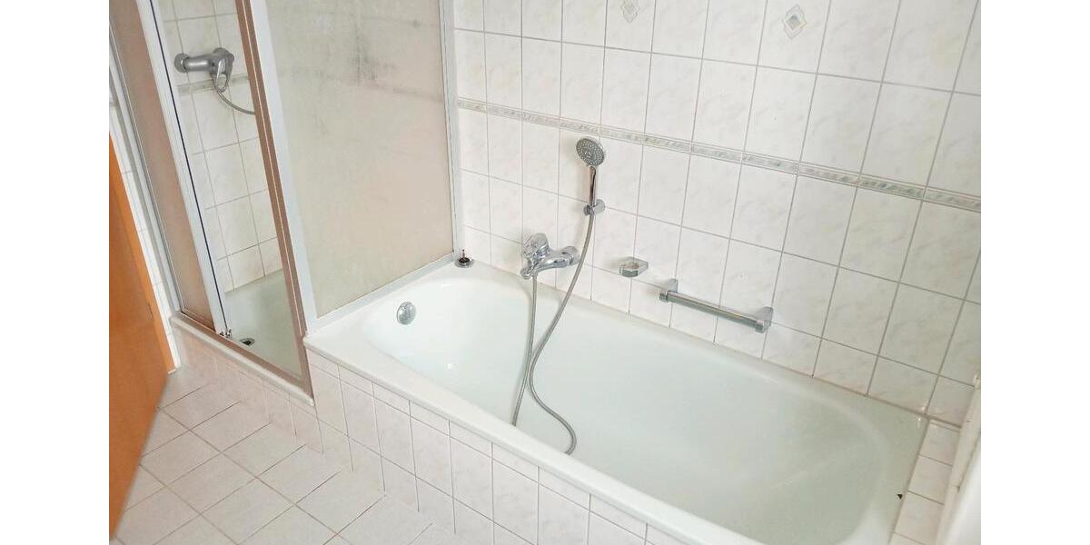 Erdgeschoßwohnung Cham - 4 Zimmer, 115 m&sup2;, 700&euro; | Angebot:24839725