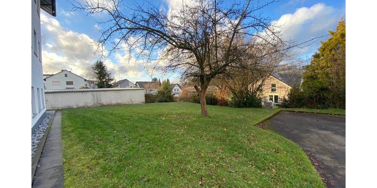 Etagenwohnung Hachenburg - 4 Zimmer, 100 m&sup2;, 825&euro; | Angebot:26796562