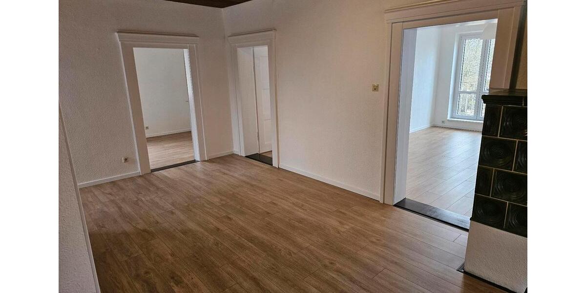 Etagenwohnung Neunburg vorm Wald - 4 Zimmer, 125 m&sup2;, 750&euro; | Angebot:25254885
