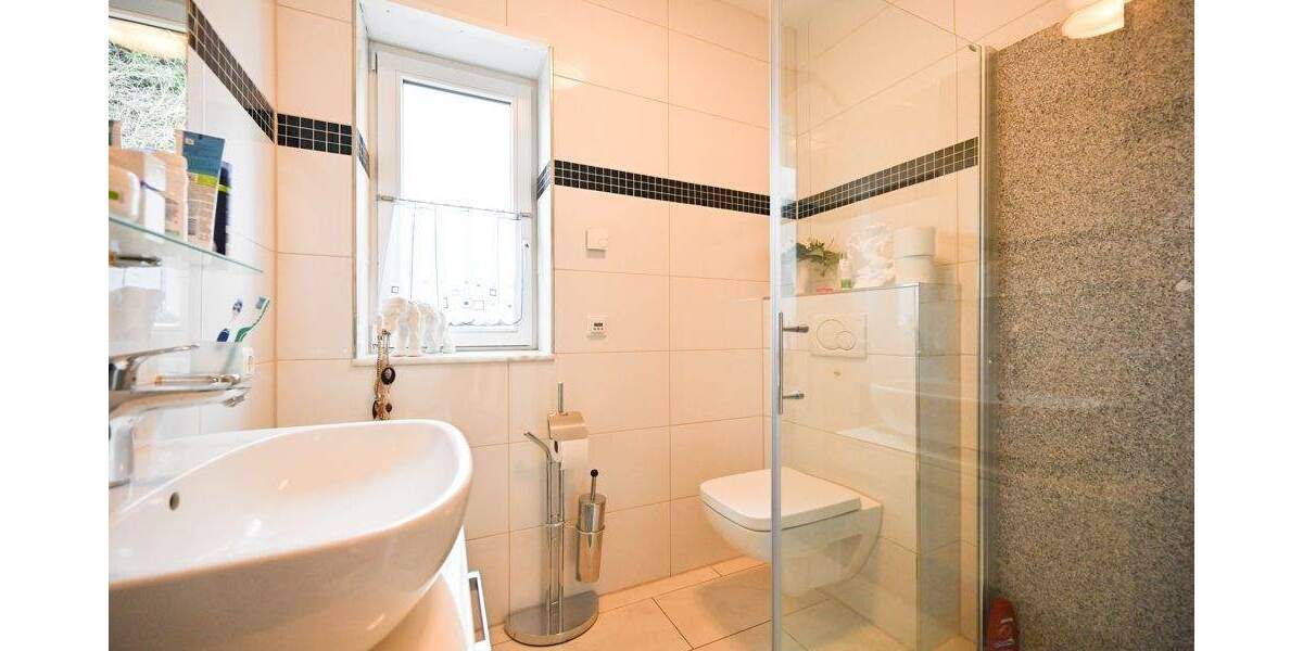 Mehrfamilienhaus, Wohnhaus Hattingen Bredenscheid-Stüter - 5 Zimmer, 185 m&sup2;, 1.200.000&euro; | Angebot:25604777