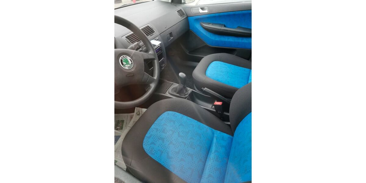 Skoda Fabia 83.000 km 950 &euro; Tiefenlauter 96486