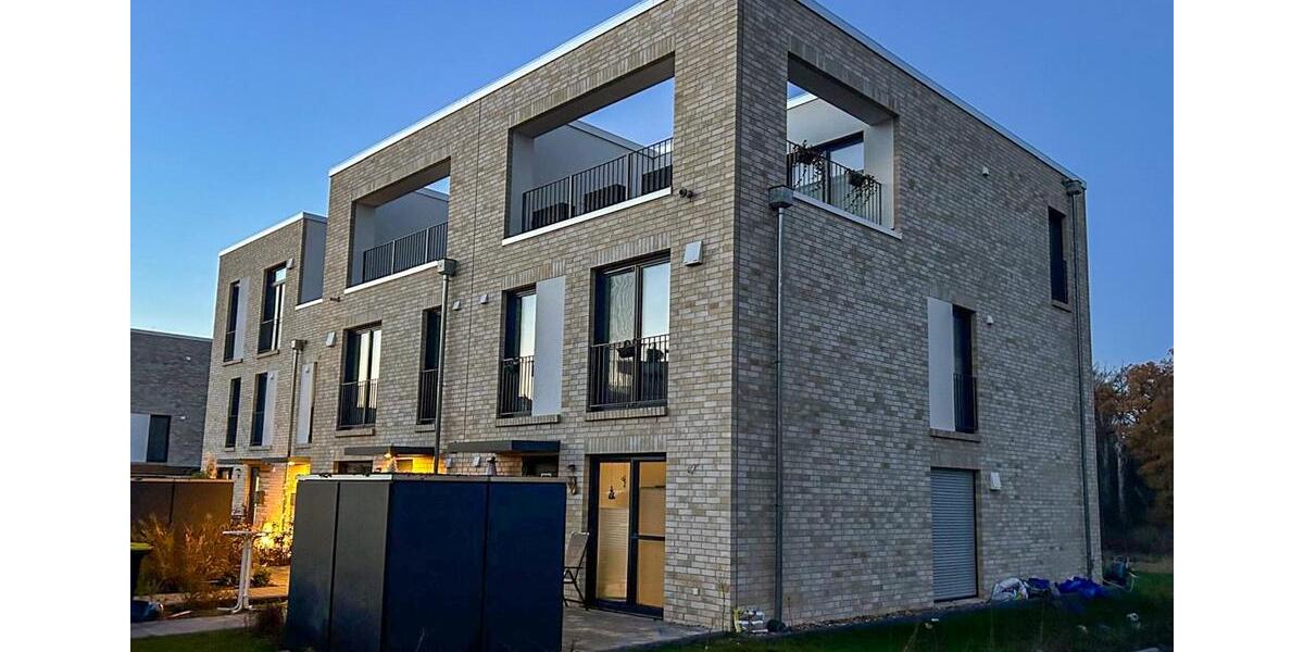 Reihenhaus Wolfsburg Almke - 5 Zimmer, 160 m&sup2;, 1.975&euro; | Angebot:22524853