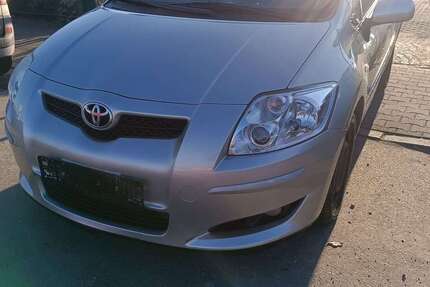Toyota Auris 249.000 km 2.690 &euro; Berlin 13597