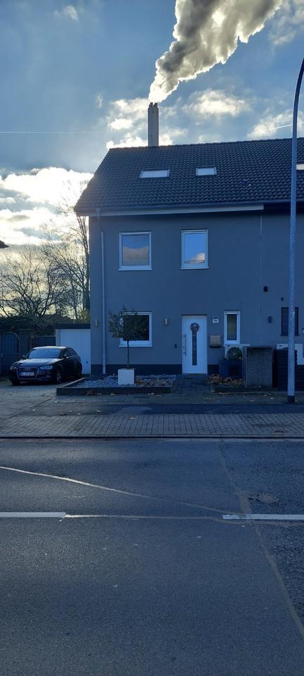 Energiesparendes 5-Zimmer Haus DHH in Essen Karnap zimmer