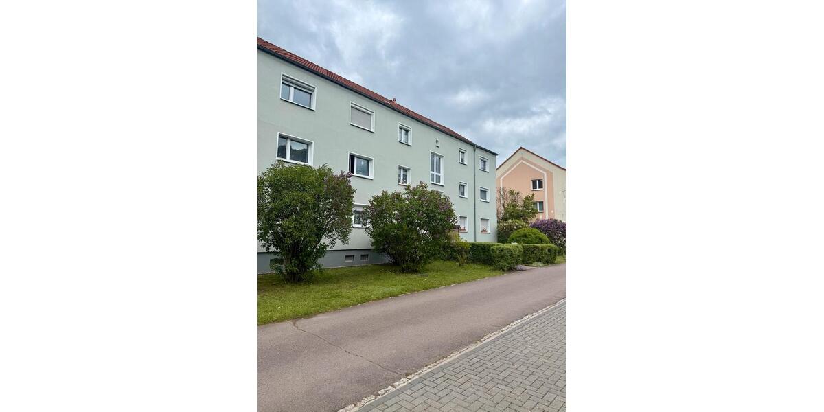 Erdgeschoßwohnung Merseburg - 4 Zimmer, 82 m&sup2;, 128.000&euro; | Angebot:26698404
