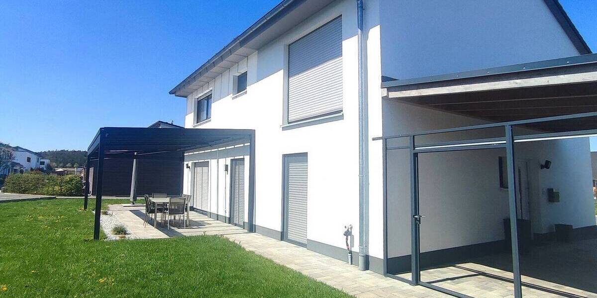 Einfamilienhaus Oberreichenbach - 5 Zimmer, 177 m&sup2;, 2.800&euro; | Angebot:26318984