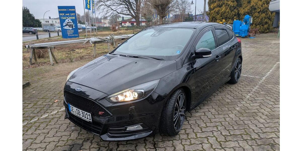 Ford Focus 110.000 km 14.400 &euro; Seedorf 23823