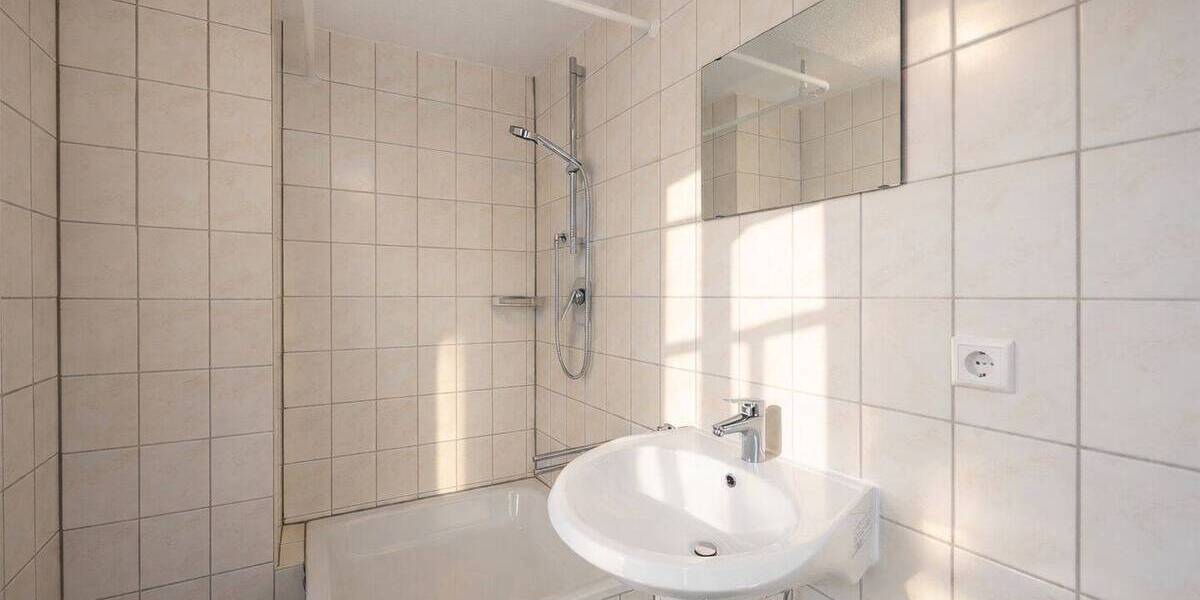Doppelhaushälfte Stuttgart - Degerloch Degerloch - 6 Zimmer, 97 m&sup2;, 350.000&euro; | Angebot:26569595