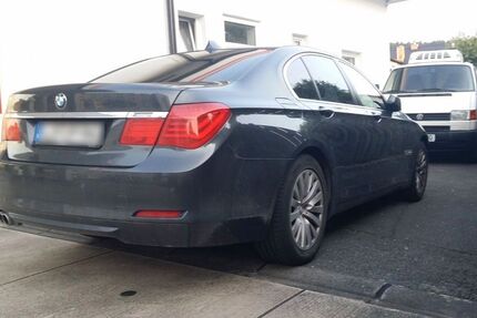 BMW 730 230.000 km 12.600 € Weismain 96260