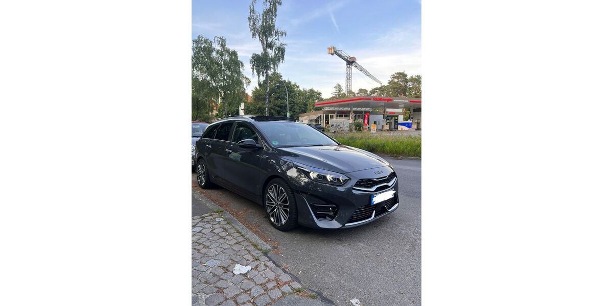 Kia ceed Sportswagon 85.000 km 21.000 &euro; Beelitz 14547