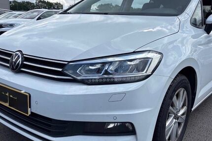 VW Touran 224.568 km 15.700 &euro; Nürnberg 90441