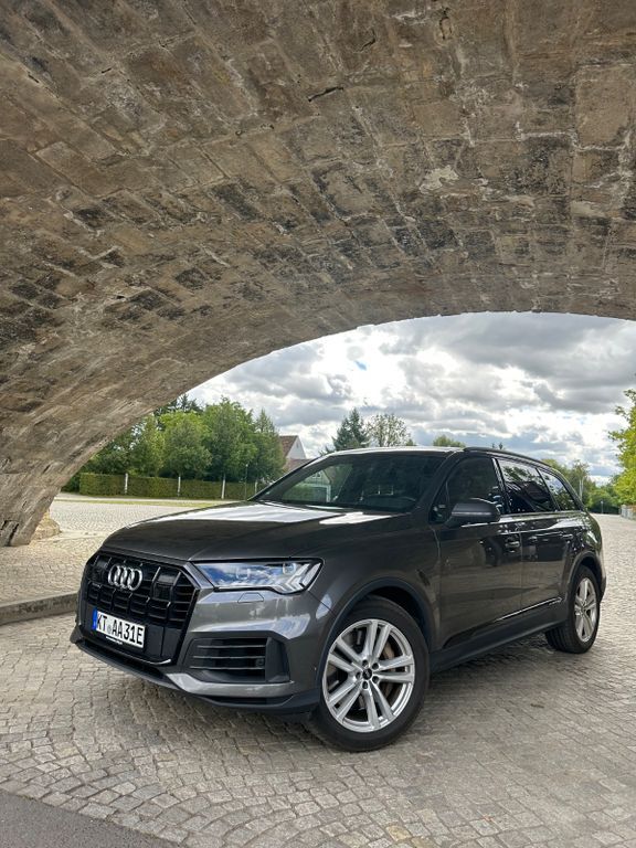 Audi Q7 173.000 km 39.300 € Kitzingen 97318
