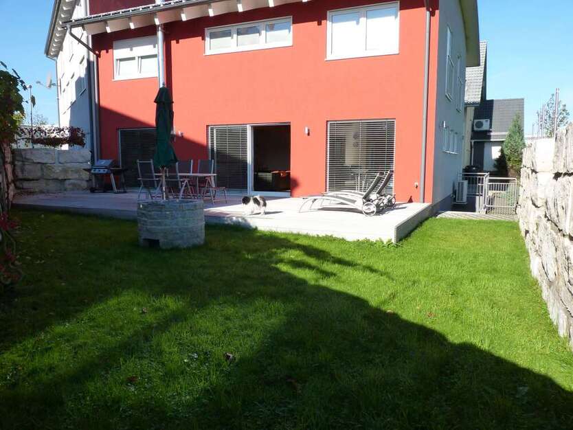 Haus zum Mieten in Pforzheim 2.500 € 237 m² 6 zimmer