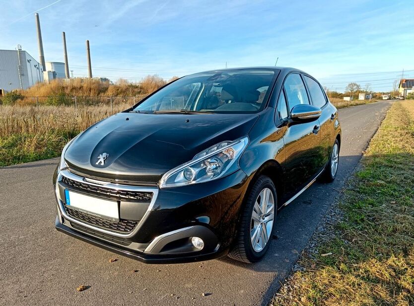 Peugeot 208 75.500 km 7.590 € Hanau 63457