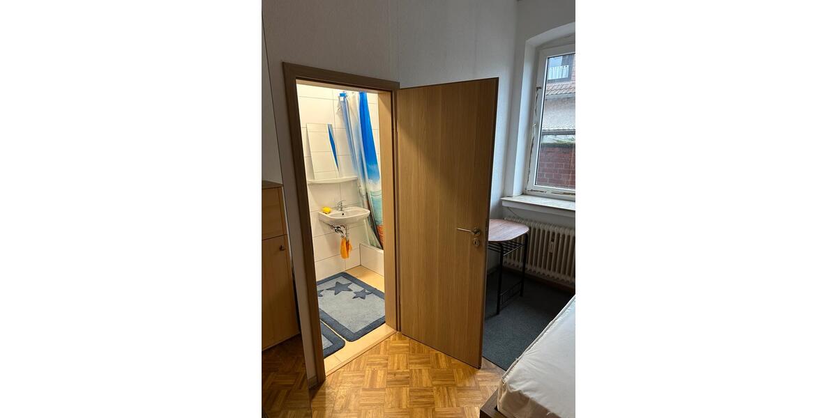 Etagenwohnung Ronnenberg - 2 Zimmer, 25 m&sup2;, 900&euro; | Angebot:26239069