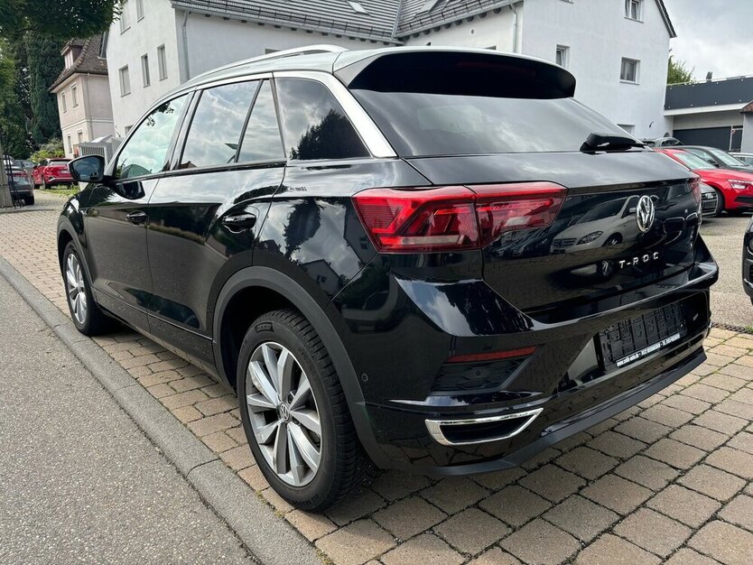 VW T-Roc 1.6 TDI R-Line Style 153.000 km 15.990 € Neckarsulm 74172