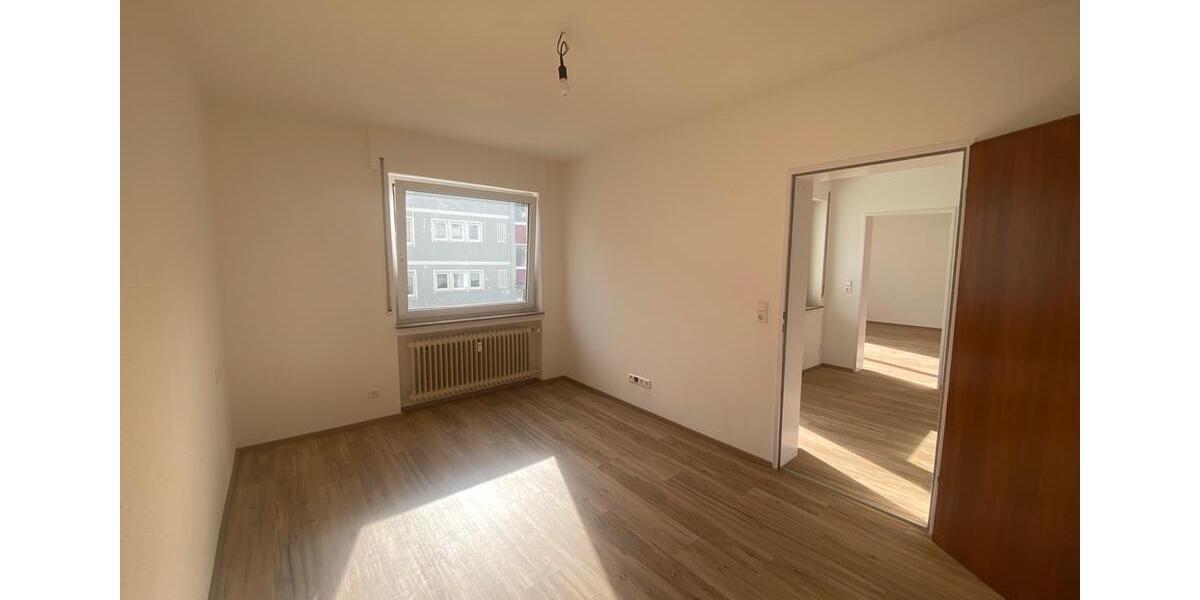 Erdgeschoßwohnung Aalen - 3 Zimmer, 78 m&sup2;, 1.250&euro; | Angebot:26699915