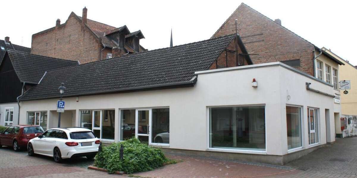 Einzelhandel in Peine 1.720 € 180 m² zimmer