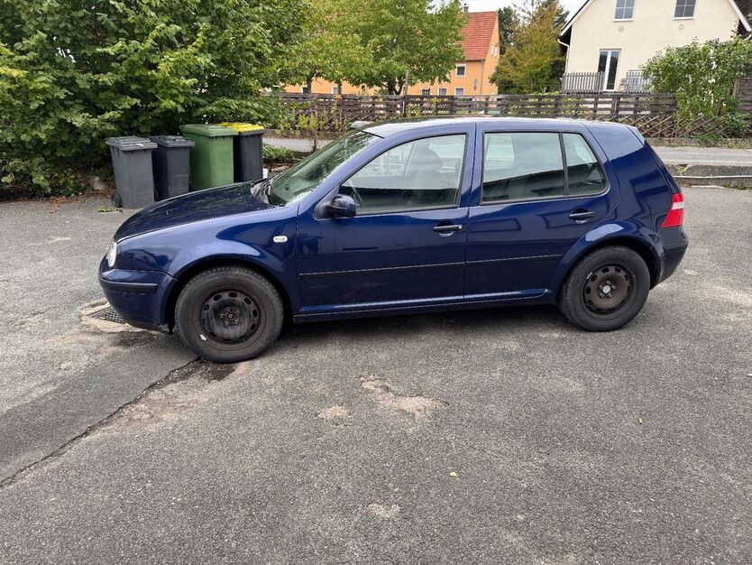 VW Golf 274.000 km 1.890 € Ebersdorf 96237