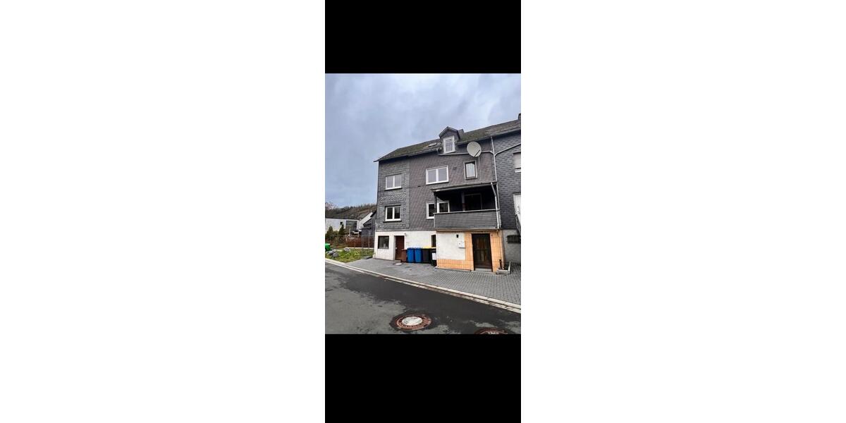 Mehrfamilienhaus, Wohnhaus Herdorf - 8 Zimmer, 229 m&sup2;, 145.000&euro; | Angebot:27121617