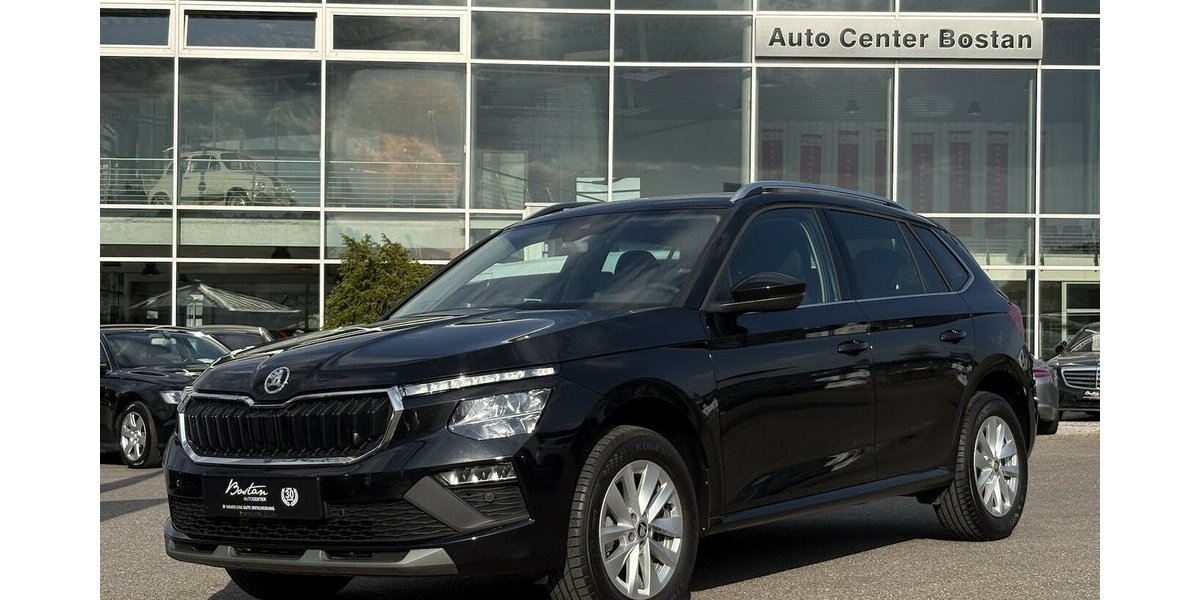 Skoda Kamiq Selection KAMERA/CARPLAY/DAB/DSG/KEYLESS 12.696 km 22.900 &euro; Villingen-Schwenningen 78054