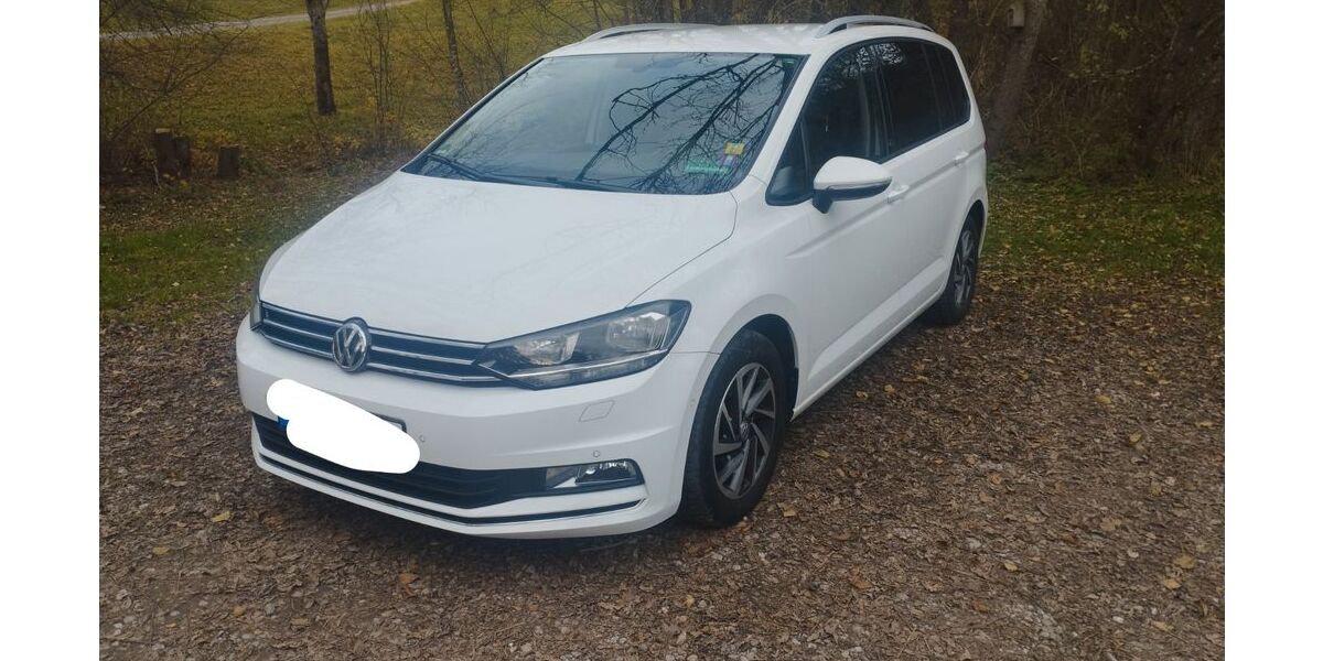 VW Touran 166.000 km 15.700 &euro; Hechingen 72379