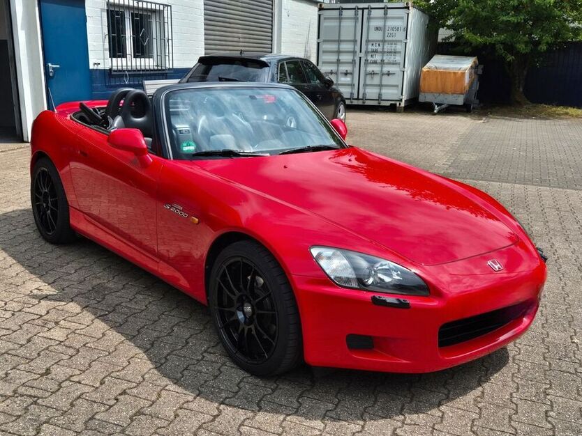 S2000