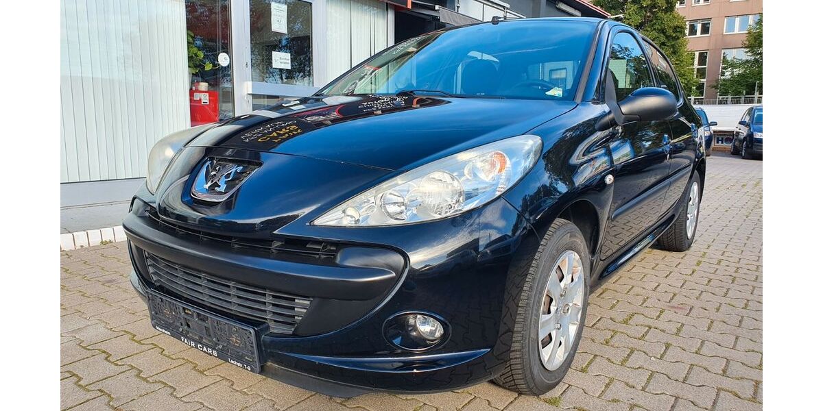 Peugeot 206 153.000 km 2.450 &euro; Mannheim 68199