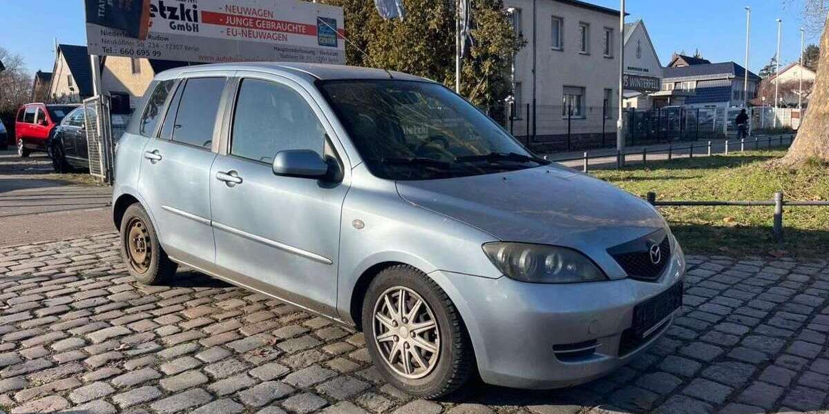 Mazda 2 199.305 km 800 &euro; Berlin 12357