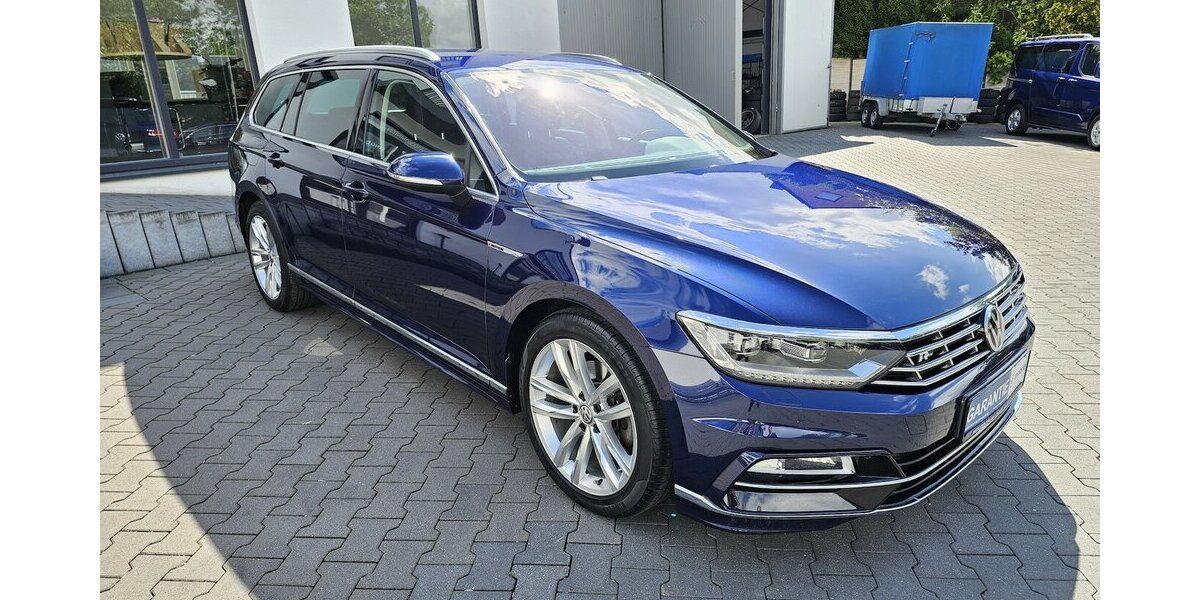 VW Passat Variant 2.0 TDI 4M Highline R-Line 360° 128.350 km 20.990 &euro; Löhne 32584
