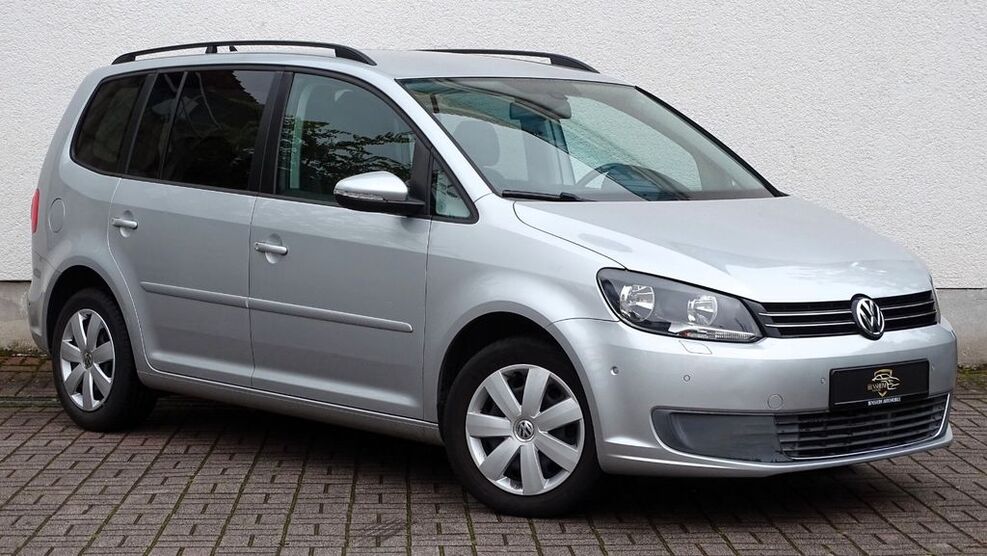 VW Touran 62.490 km 12.890 € Bensheim 64625