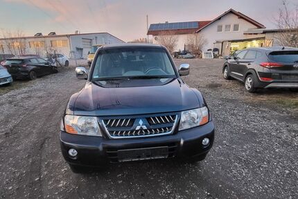 Mitsubishi Pajero 159.200 km 11.900 &euro; Vilshofen-Pleinting 94474