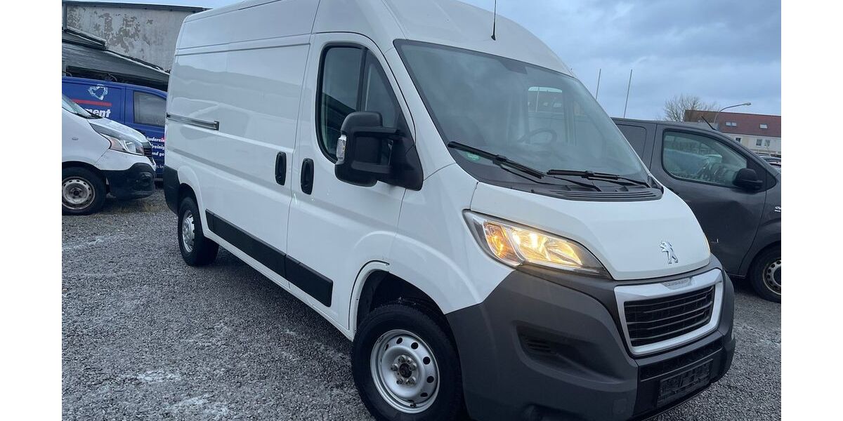 Peugeot Boxer 46.786 km 11.999 &euro; Schönefeld/ OT Großziethen 12529