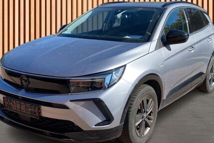 Opel Grandland (X) 32.187 km 17.980 &euro; Dresden 01328