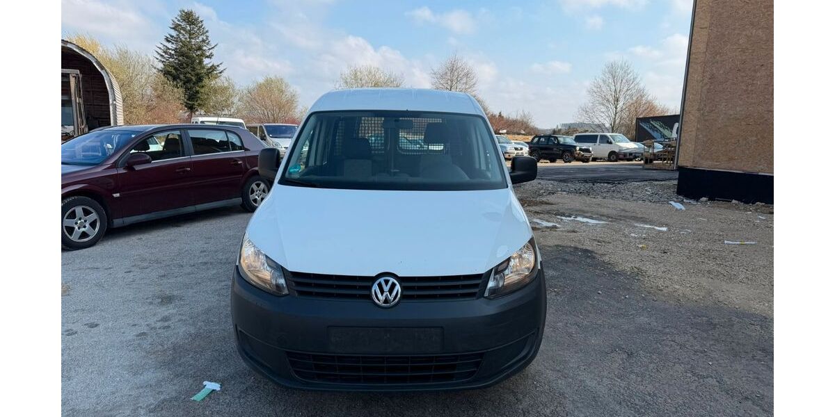 VW Caddy 166.000 km 3.999 &euro; Gussenstadt 89547