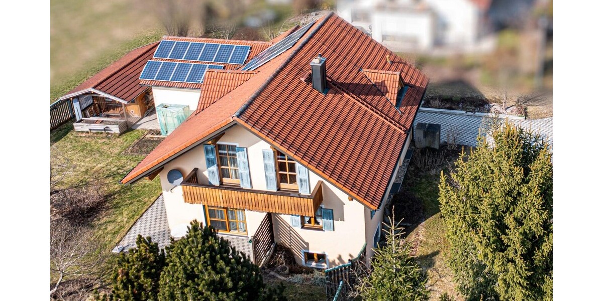 Großzügiges Zuhause mit umzäunten Gartengrundstück und vielseitigem Studio - Einfamilienhaus Schönthal | Angebot:27038045