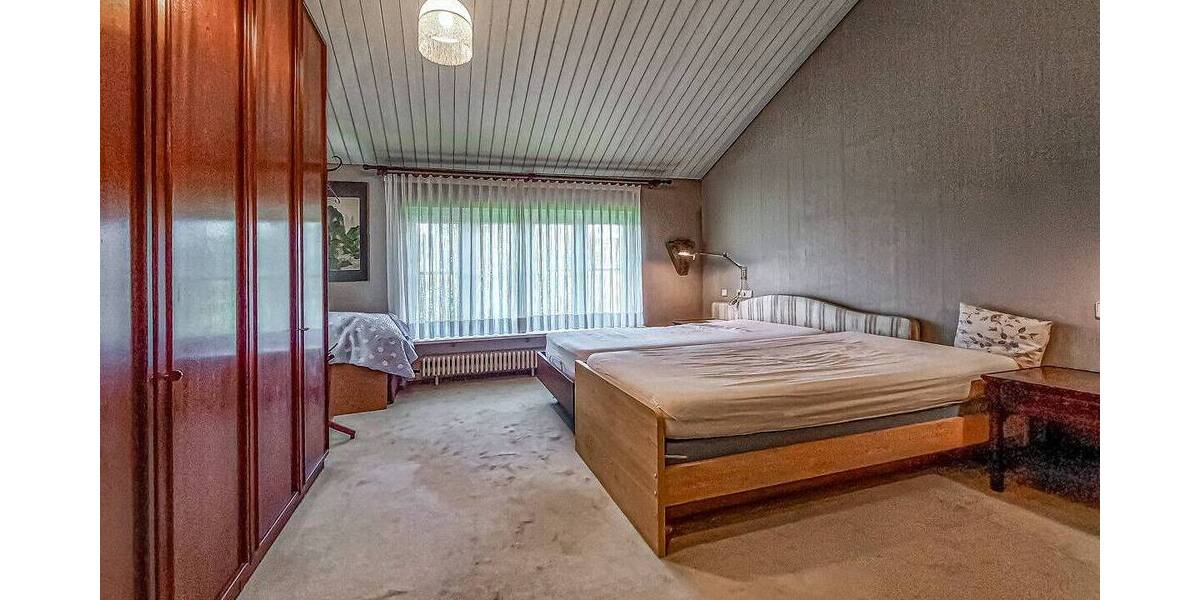 Einfamilienhaus Offenburg Nordoststadt - 9 Zimmer, 348 m&sup2;, 1.190.000&euro; | Angebot:26820465