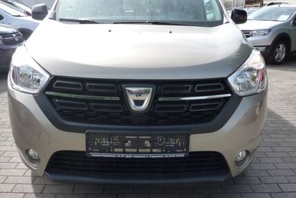 Dacia Lodgy 77.000 km 9.999 € Trappenkamp 24610
