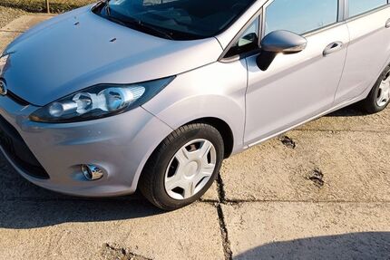 Ford Fiesta 99.989 km 4.600 &euro; Gera 07551