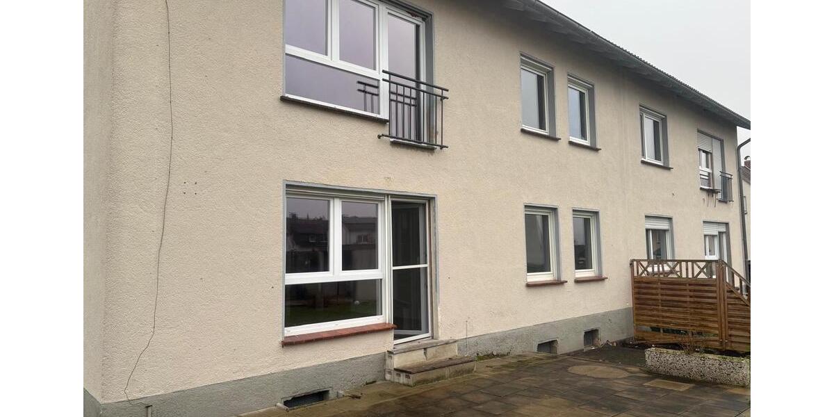 Erdgeschoßwohnung Borken (Hessen) - 4 Zimmer, 80 m&sup2;, 850&euro; | Angebot:26354954
